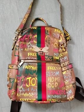 Colorful Graffiti Bee Accent Backpack - Unbranded